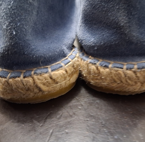 Fabíolas Blue Suede Espadrilles/Slip On's Size 7.5 (38) - Picture 4 of 9